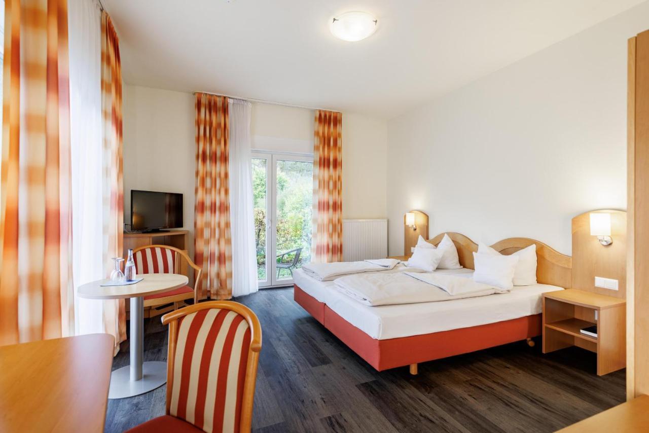 Hotel Restaurant Talblick Bad Ditzenbach Eksteriør bilde