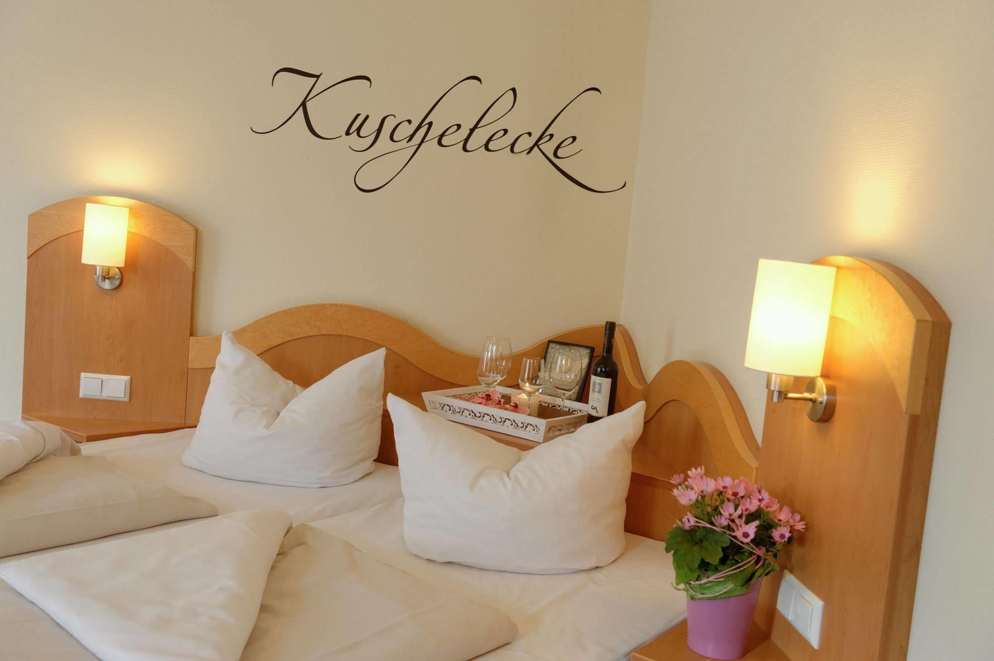 Hotel Restaurant Talblick Bad Ditzenbach Eksteriør bilde